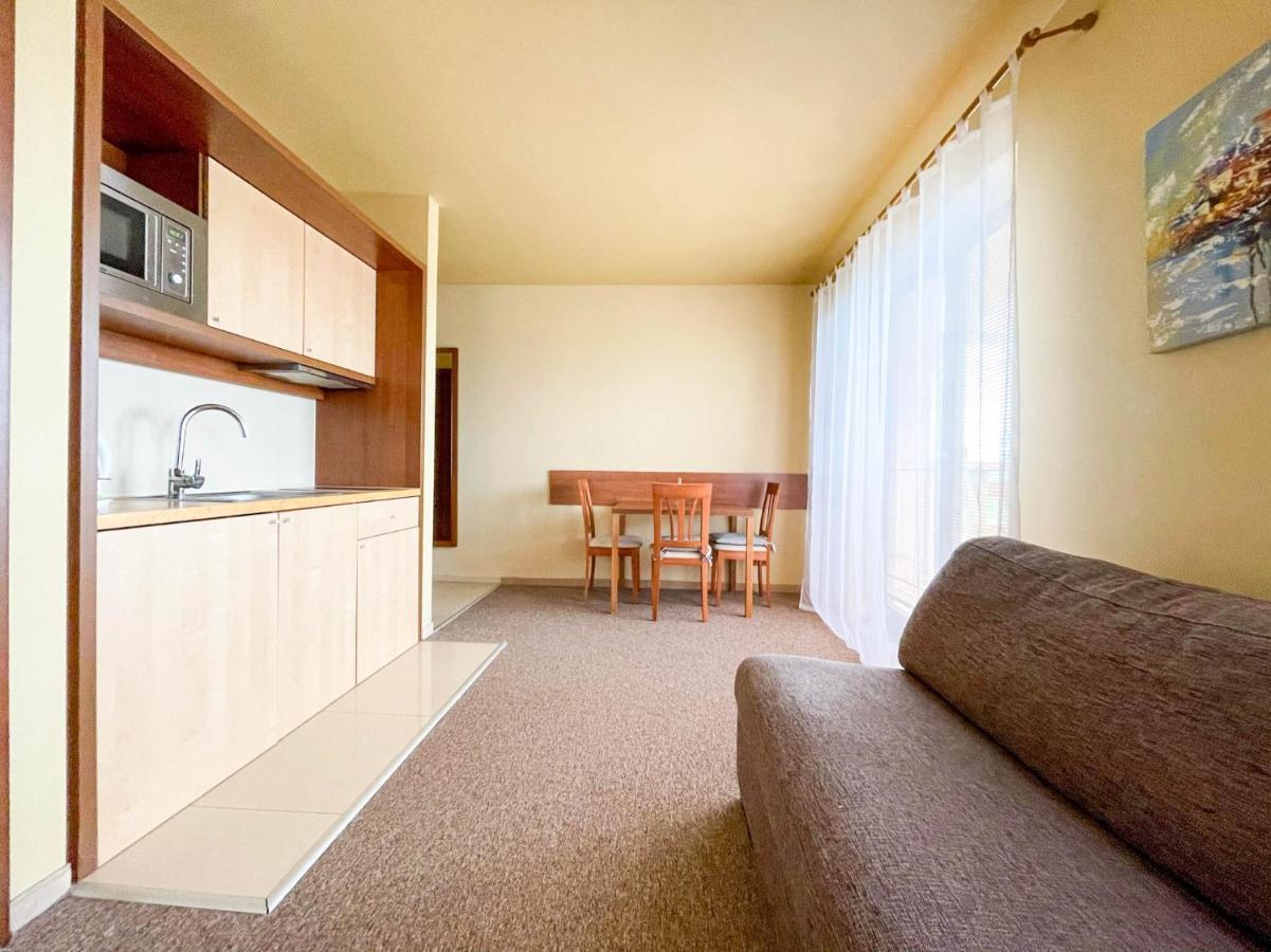 Apartment With Terrace & Amazing View Veľka Lomnica Bagian luar foto