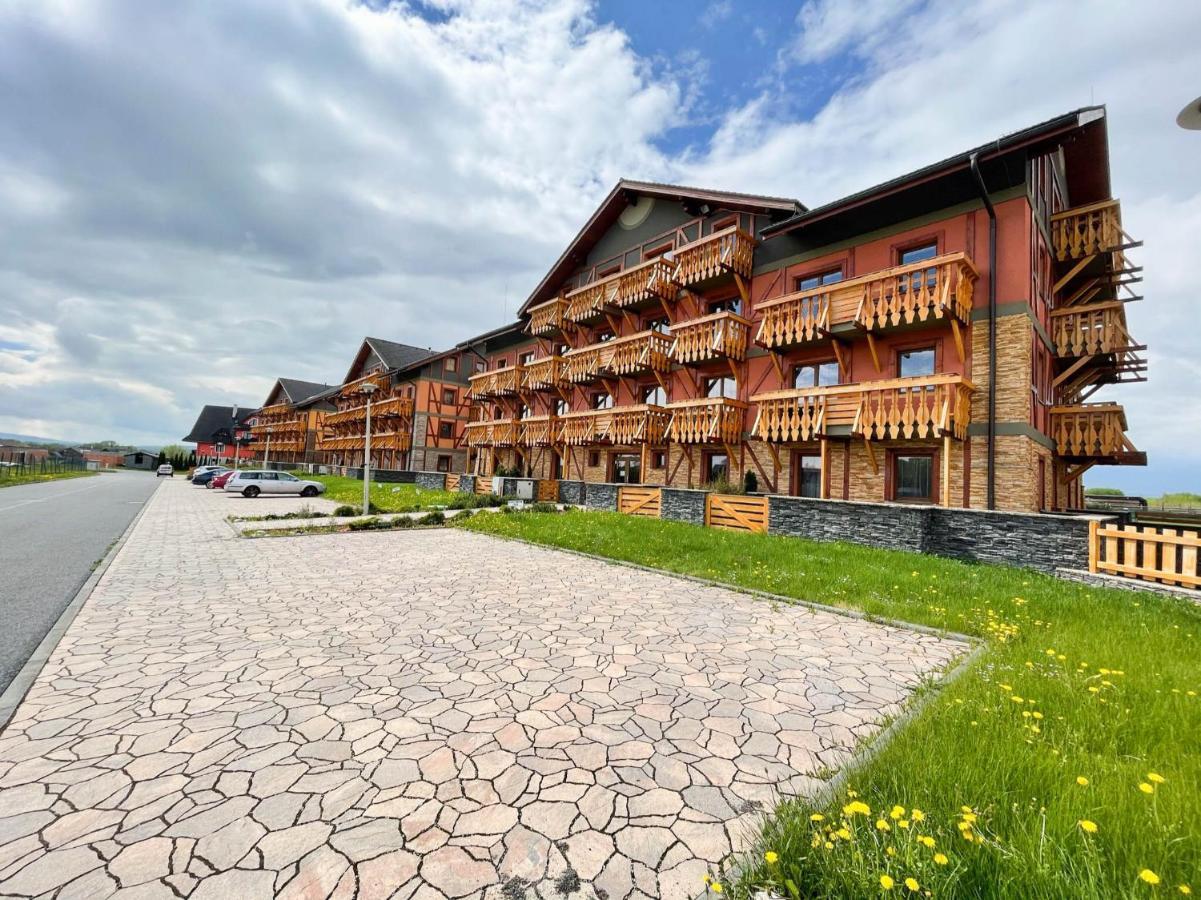 Apartment With Terrace & Amazing View Veľka Lomnica Bagian luar foto