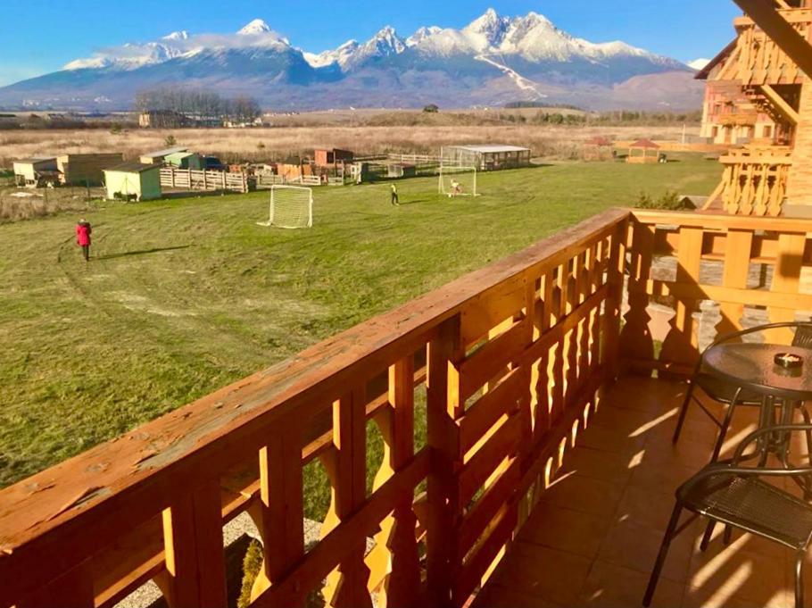 Apartment With Terrace & Amazing View Veľka Lomnica Bagian luar foto